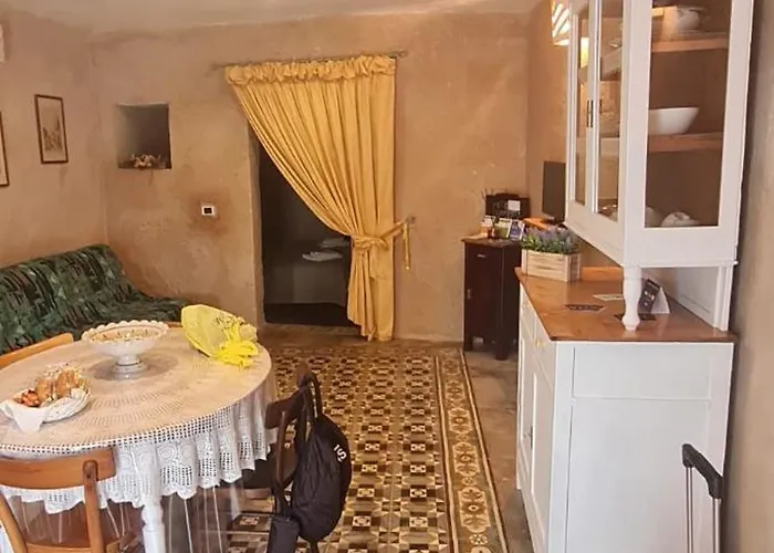 La Dimora Dellazingara 度假居 *